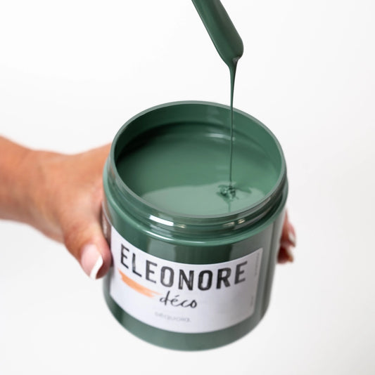 Couleur de peinture vert Sequoïa de chez Eléonore Déco pour relooker un meuble en bois