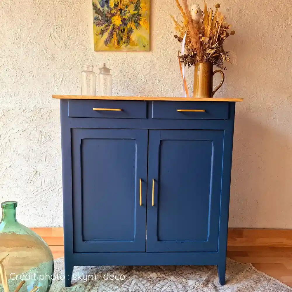 Buffet en bois repeint couleur boston après rénovation meuble déco.