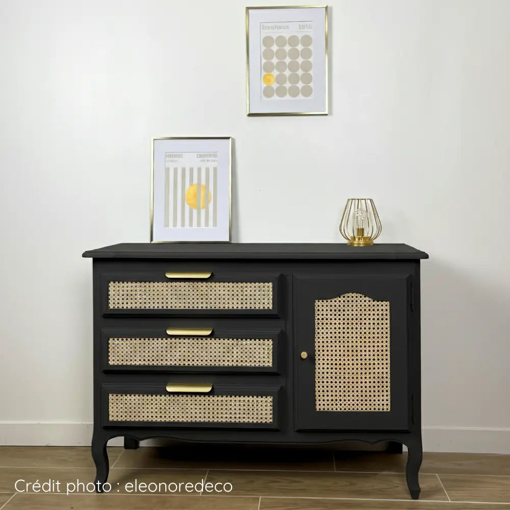 Commode en bois 3 tiroirs 1 porte relookée avec peinture et cannage