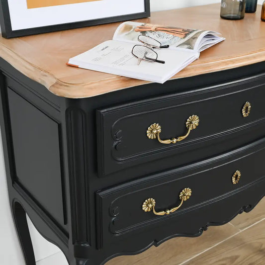 Commode relookée avec la peinture pour meuble Eléonore Déco