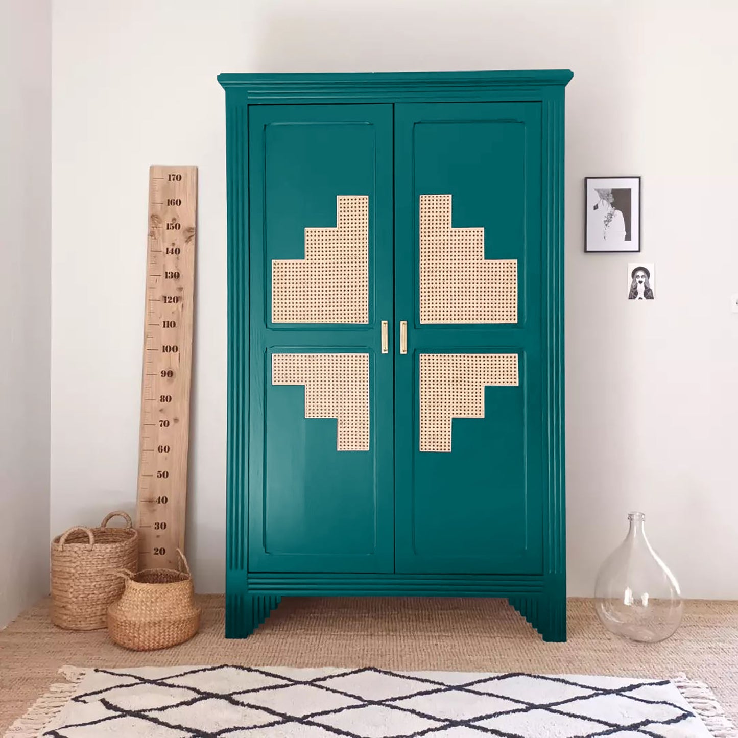 Armoire relookée en peinture meuble en bois Eléonore Déco, couleur Bleu Bleu Canard. Convient pour peinture de meuble Ikea, meuble en bois, meuble ancien