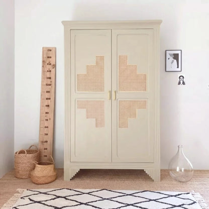 Armoire relookée en couleur Lin – peinture Eléonore Déco.