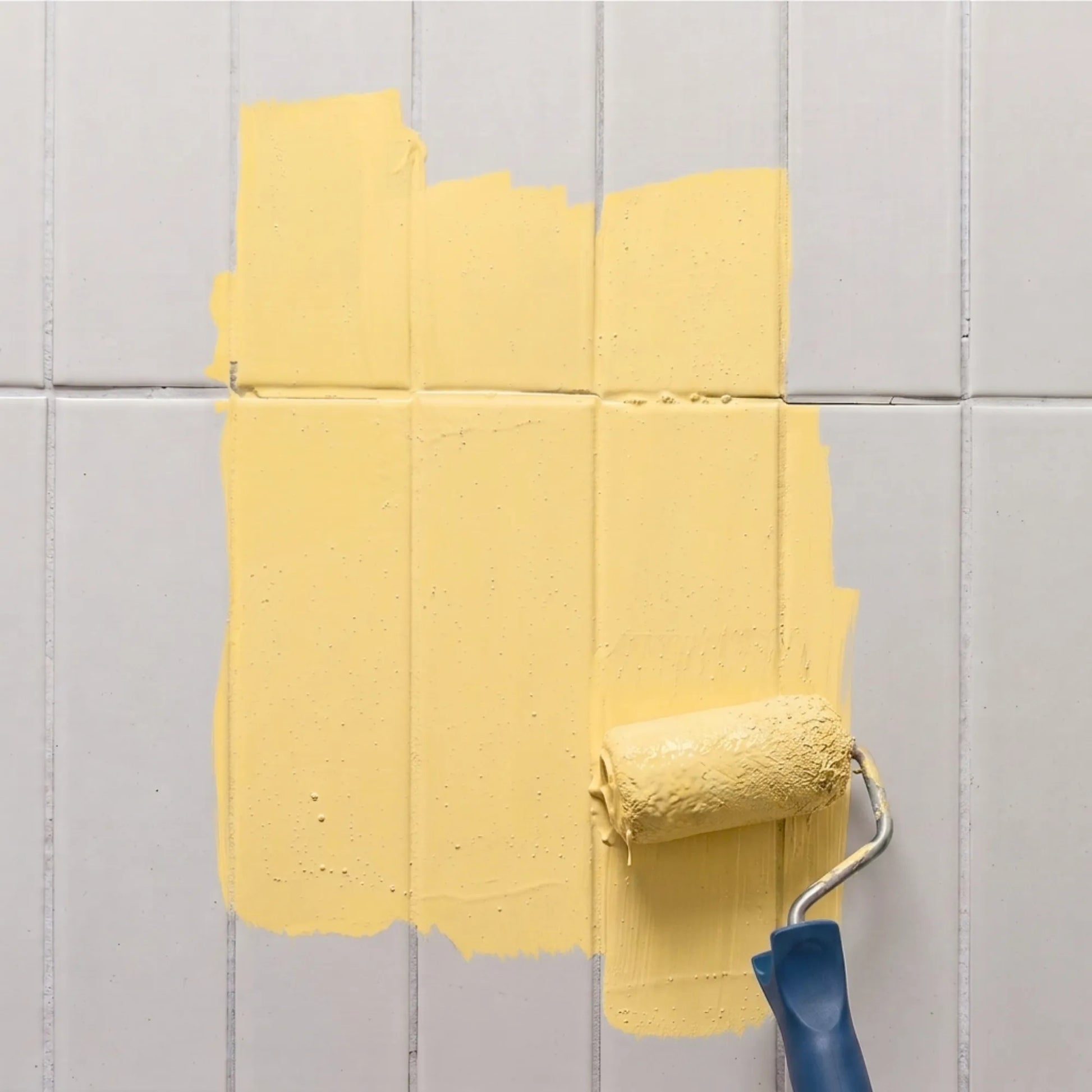 Peinture pour carrelage Éléonore Déco, couleur Beurre demi-sel.