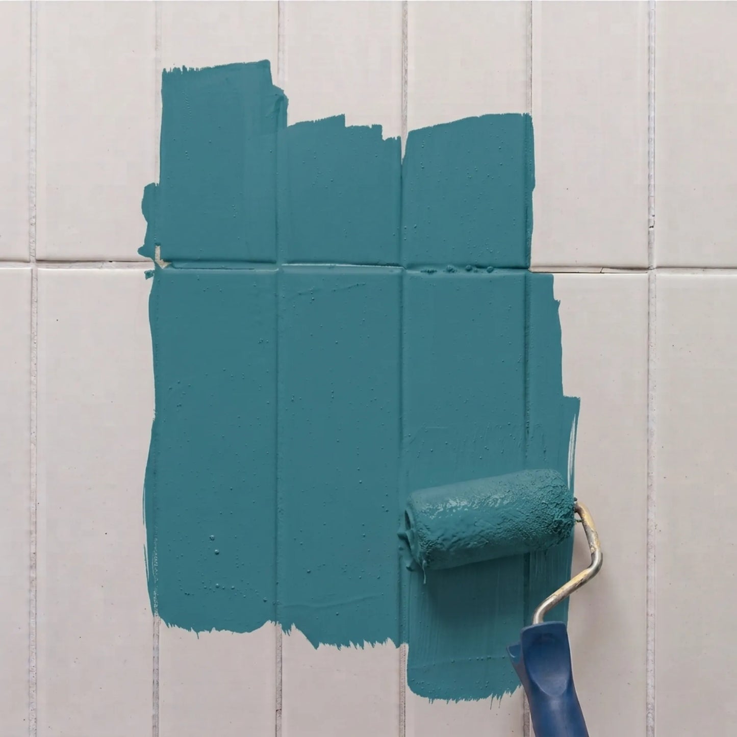 Peinture pour carrelage Éléonore Déco, couleur Bleu gustavien.