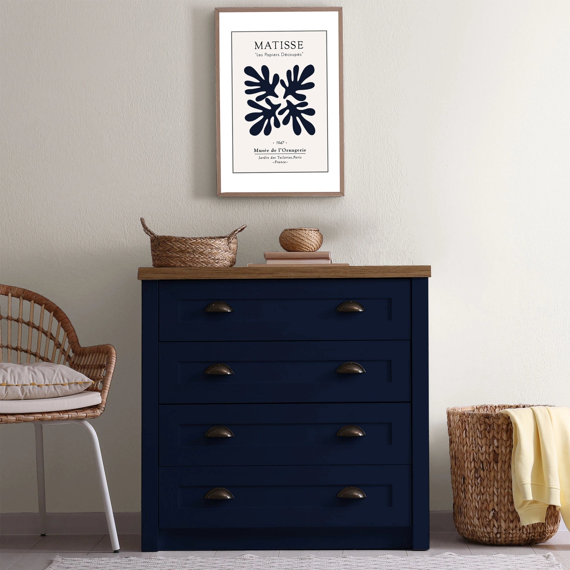 Commode relookée en couleur Abysses – peinture Eléonore Déco.