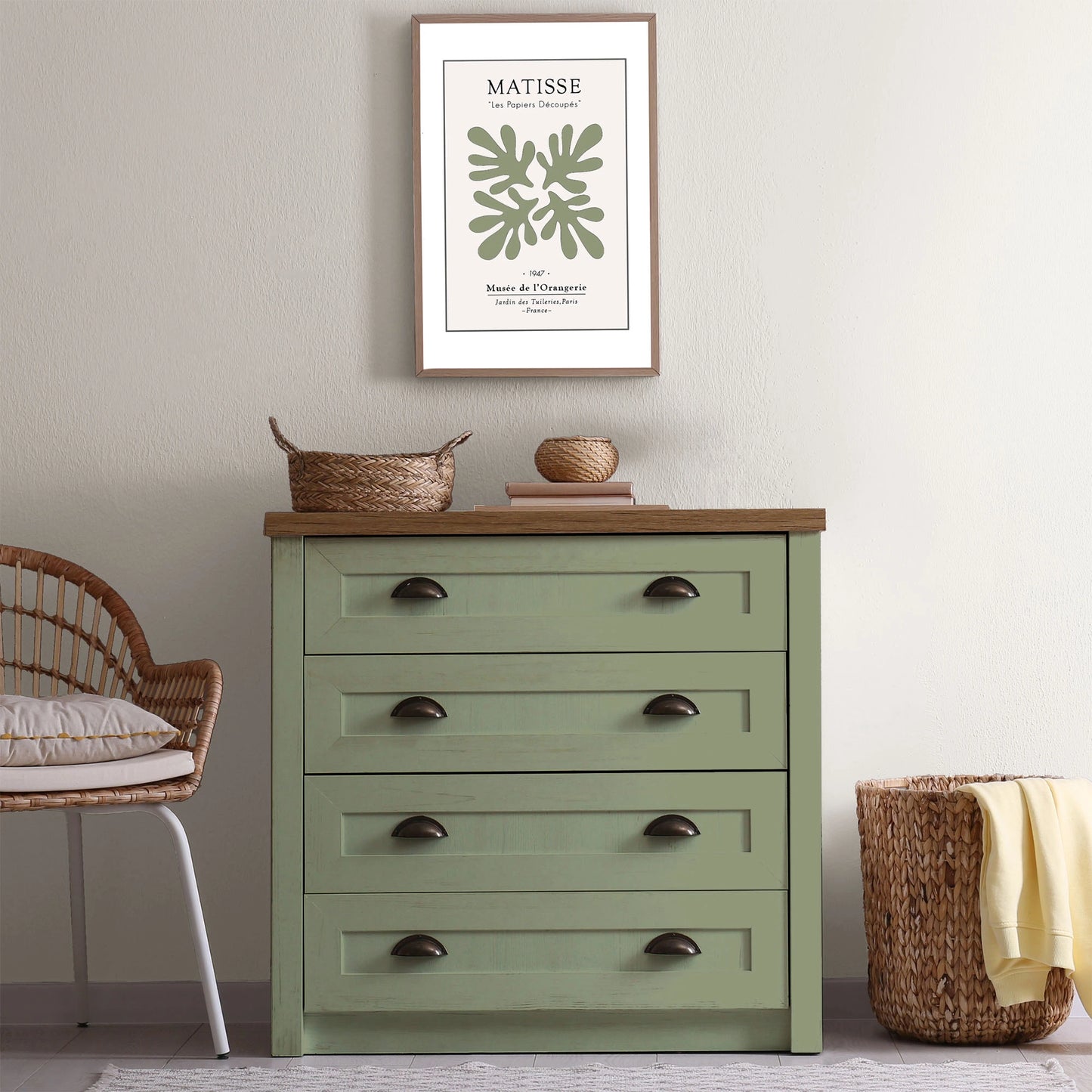 Commode relookée en couleur Vert de gris – peinture Eléonore Déco.