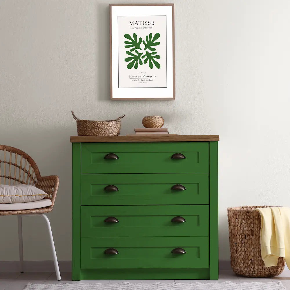 Commode relookée en couleur vert Choux choux – peinture Eléonore Déco