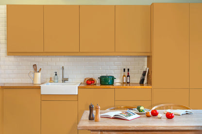 Meubles de cuisine relookés en couleur Marrakech – peinture Eléonore Déco.
