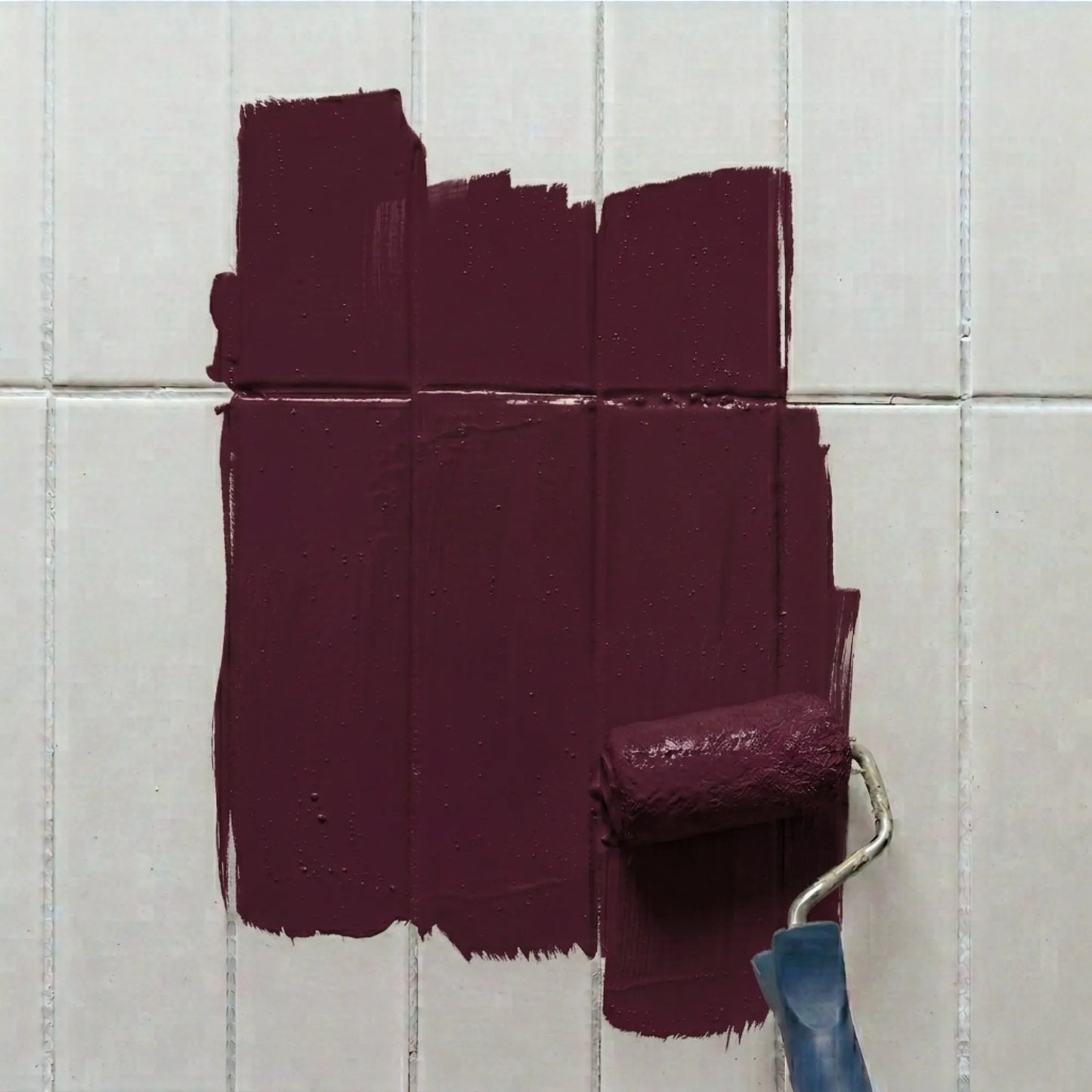 Peinture pour carrelage Éléonore Déco, couleur Goutte de merlot.