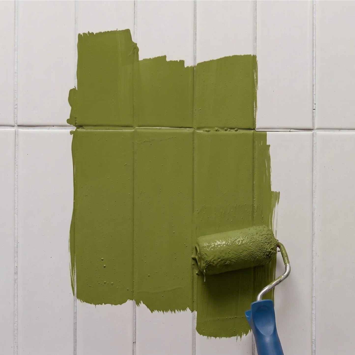 Peinture pour carrelage Éléonore Déco, couleur Matcha latte.