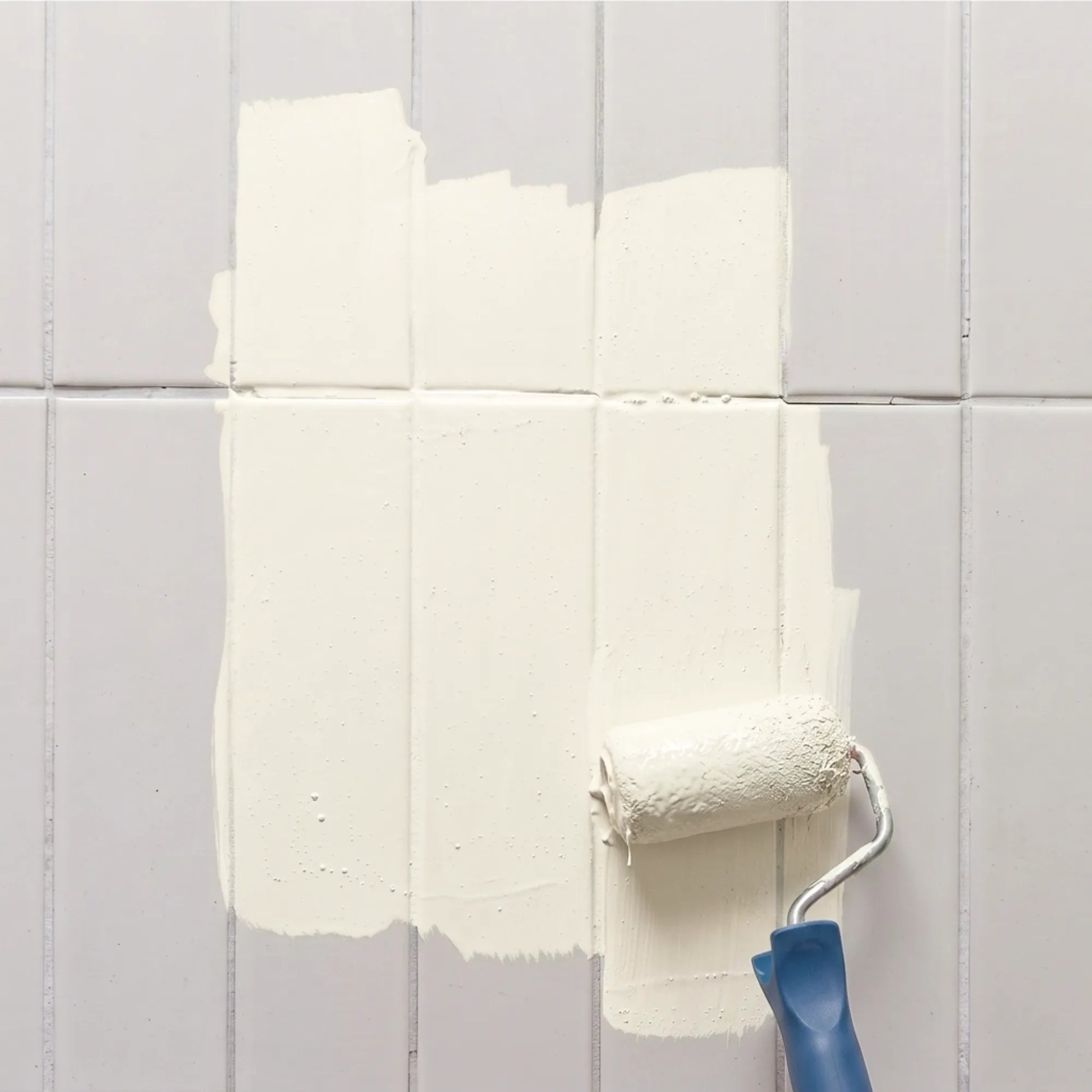 Peinture pour carrelage Éléonore Déco, couleur Meringue.