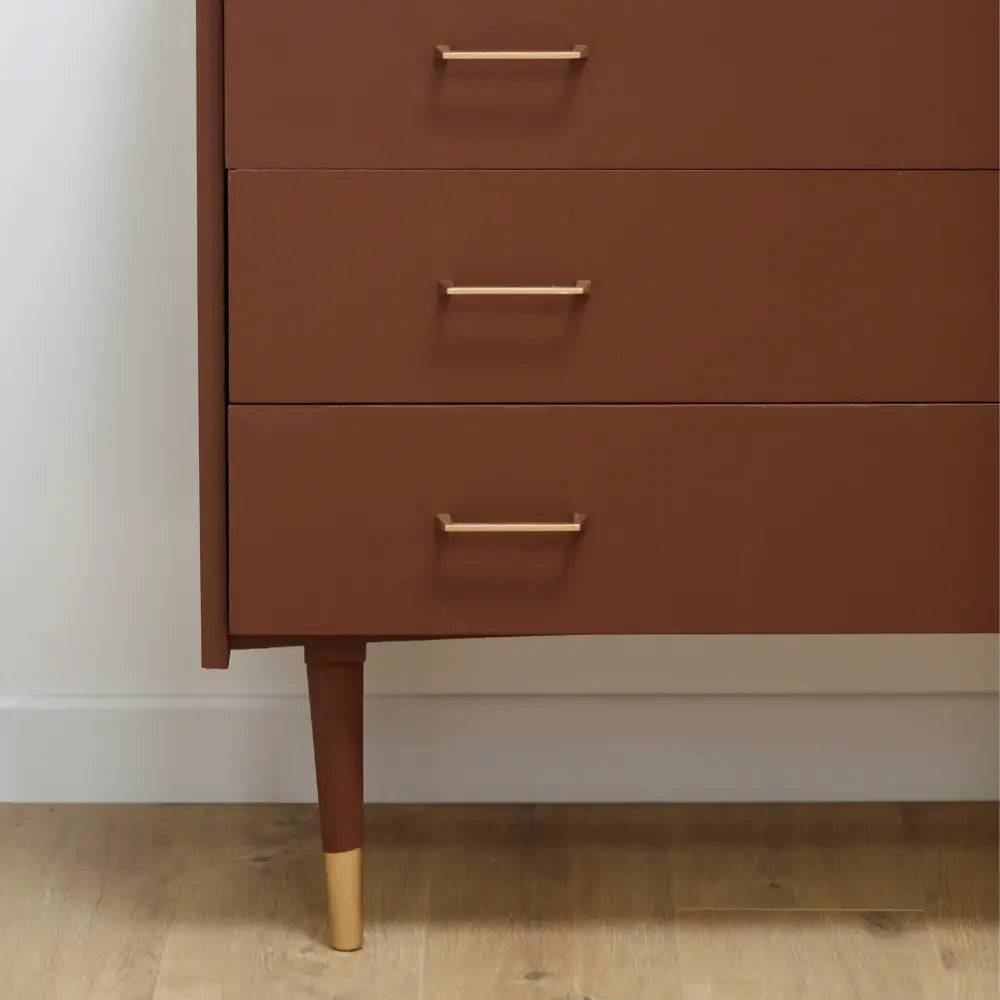 Meuble peint avec peinture meuble Eléonore Déco couleur marron Chocolat viennois