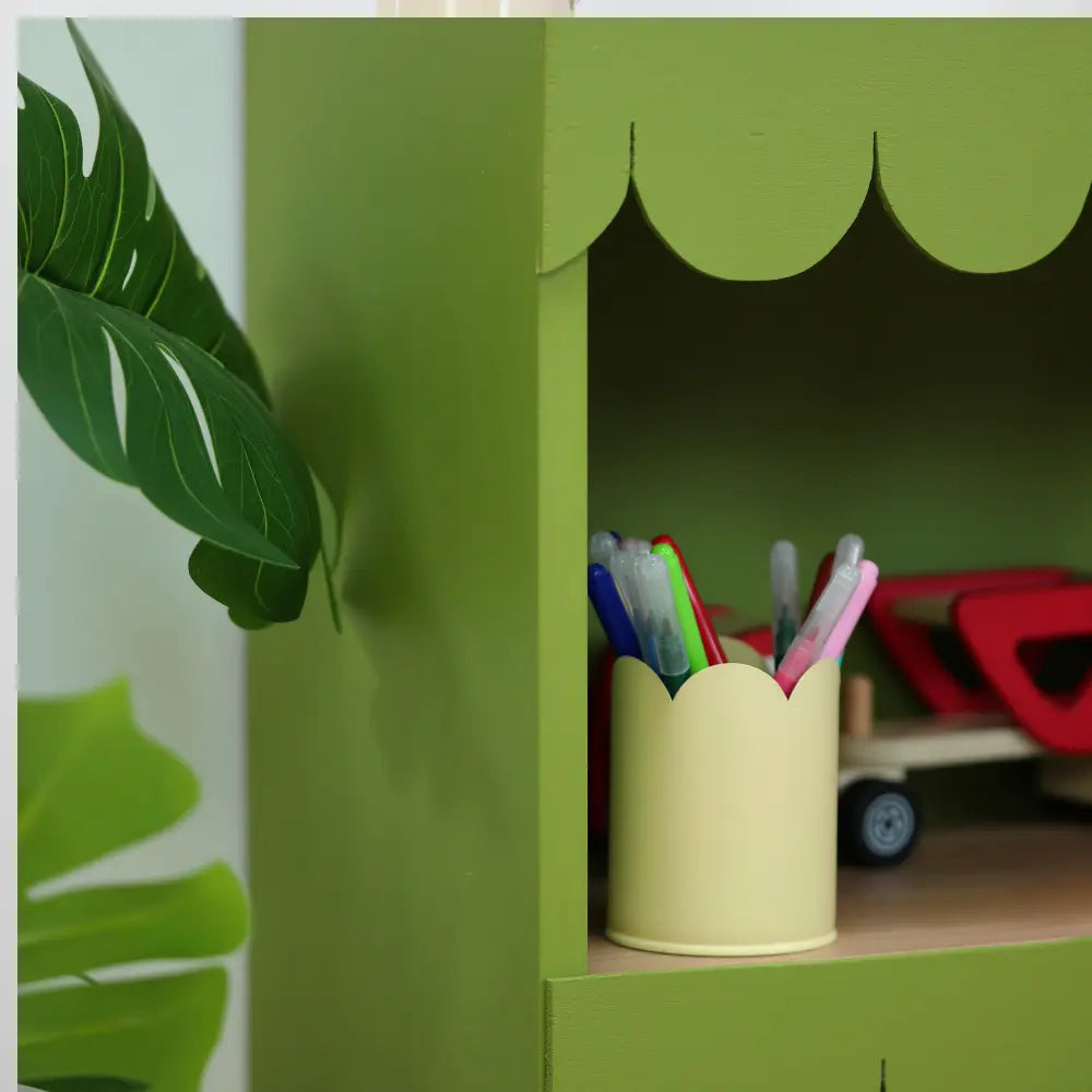Meuble peint avec peinture meuble Eléonore Déco couleur vert Matcha latte