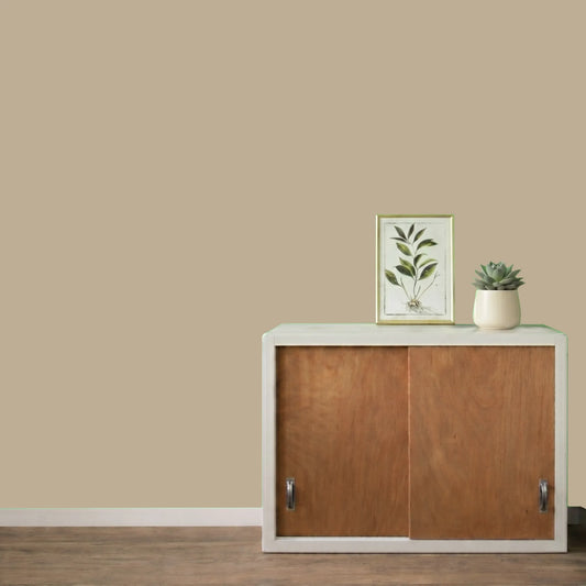 Mur repeint avec la couleur Corde, peinture murale Éléonore Déco.