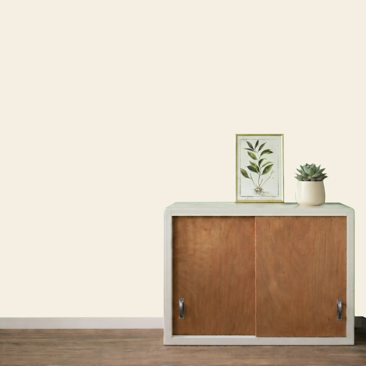 Mur repeint avec la couleur Écume, peinture murale Éléonore Déco.