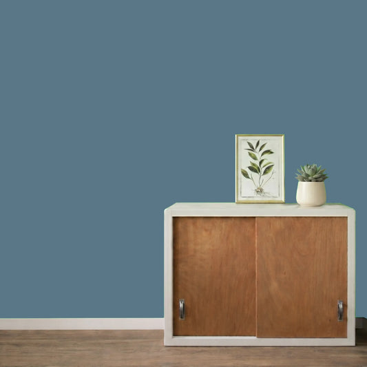 Mur repeint avec la couleur Jersey, peinture murale Éléonore Déco.
