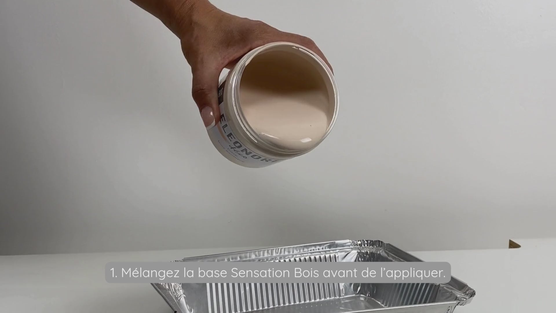 Charger la vidéo : Appliquer la Base Sensation Bois