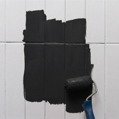 Peinture pour carrelage Éléonore Déco, couleur Réglisse.
