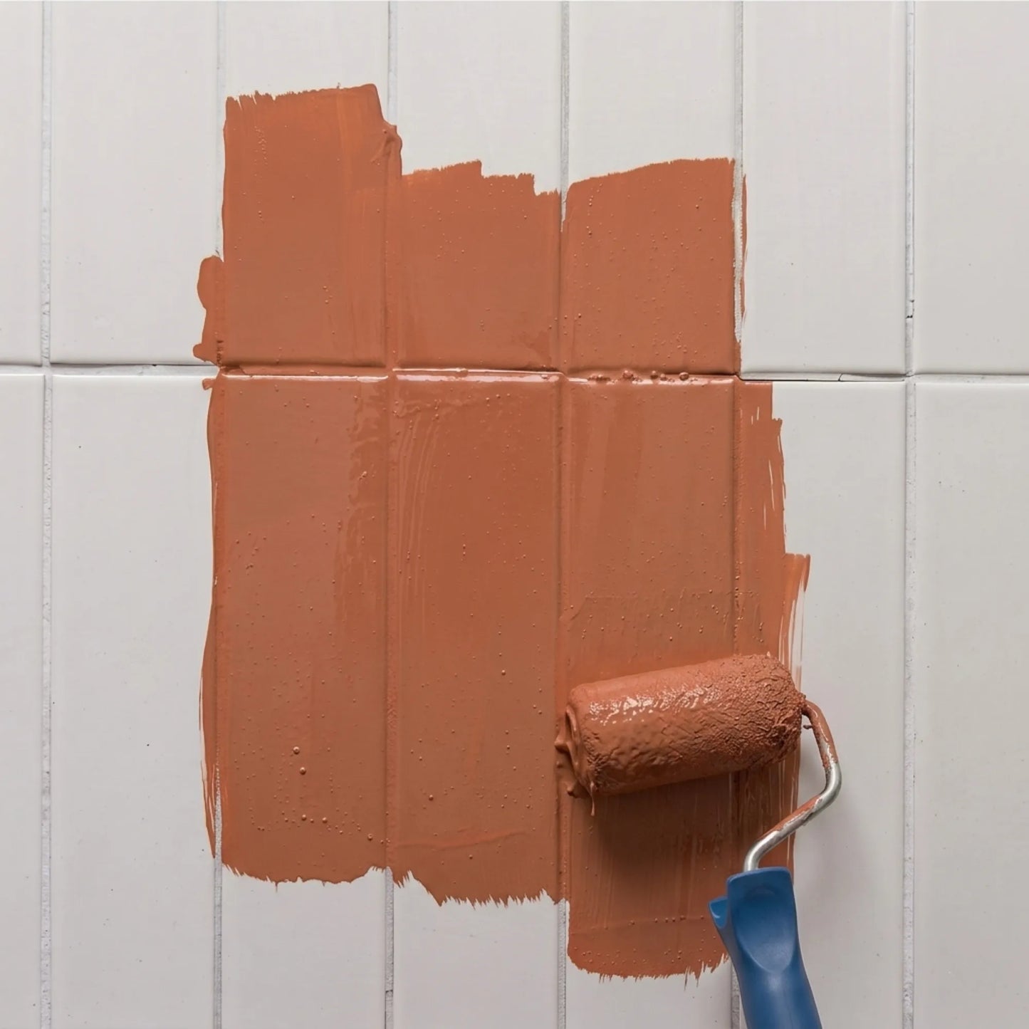 Peinture pour carrelage Éléonore Déco, couleur Terracotta.