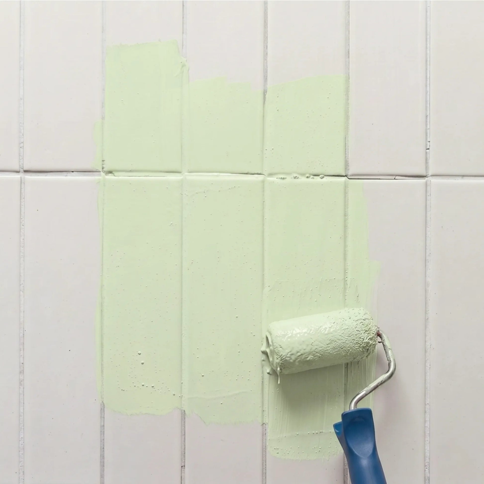 Peinture pour carrelage Éléonore Déco, couleur Vert d'eau.