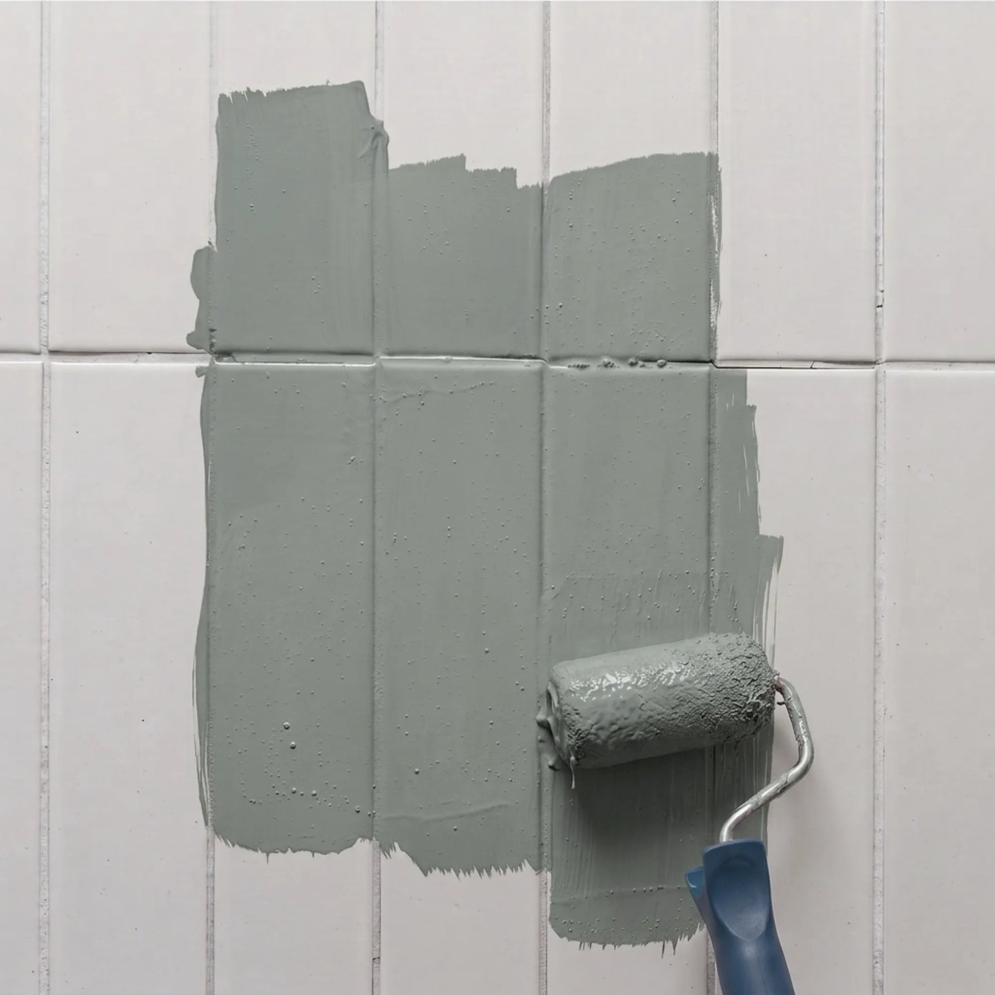 Peinture pour carrelage Éléonore Déco, couleur Vert gommier.